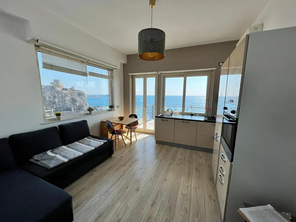 Appartement Casa Vitale Aci Castello Italië