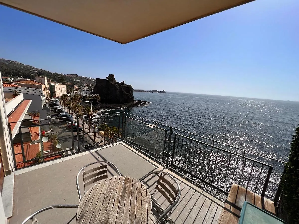 Casa Vitale Aci Castello Appartement